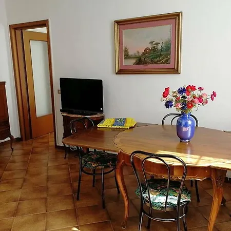 Villa Cardano Maccagno Close To Every Destination Exterior photo