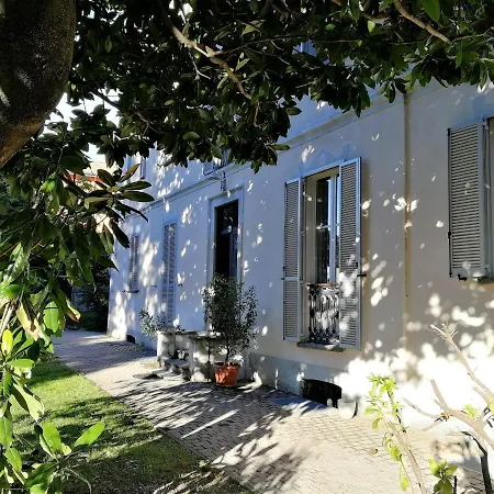 Villa Cardano Maccagno Close To Every Destination Exterior photo